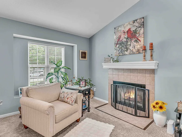 2628 Sawgrass Dr — Photo 37