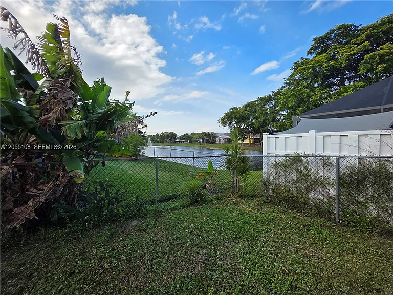 5307 NW 93rd Ave — Photo 12