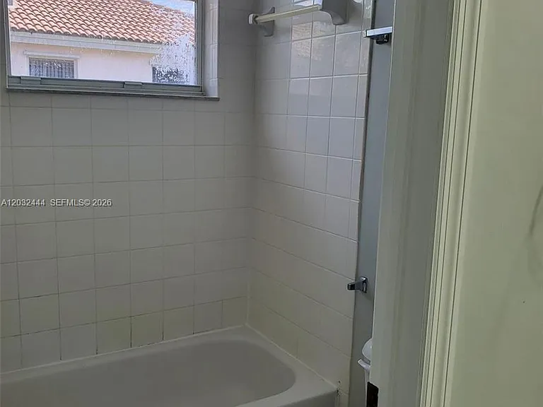 2242 NE 42nd Cir #2242 — Photo 16