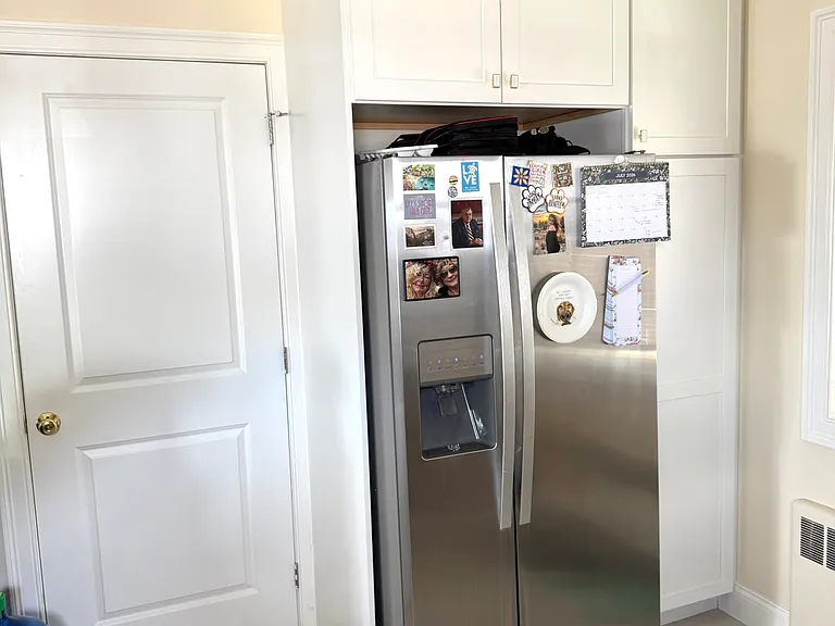 77 Lynn Shore Dr #1 — Photo 47