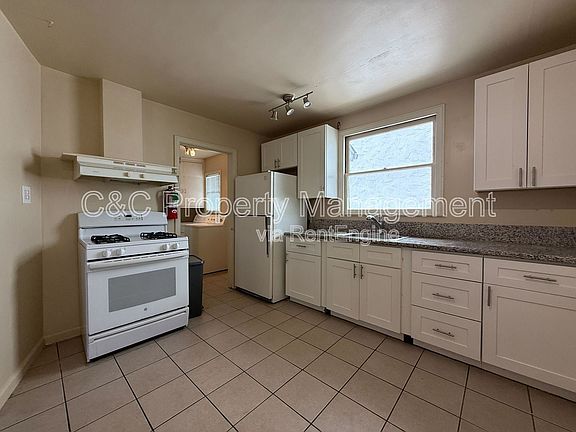 3rd image of 611 Soquel Ave #4