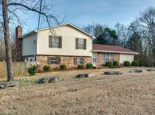 3681 Cairo Bend Rd, Lebanon, TN 37087