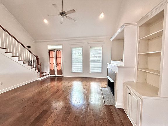 3rd image of 9304 Pine Cone Ct