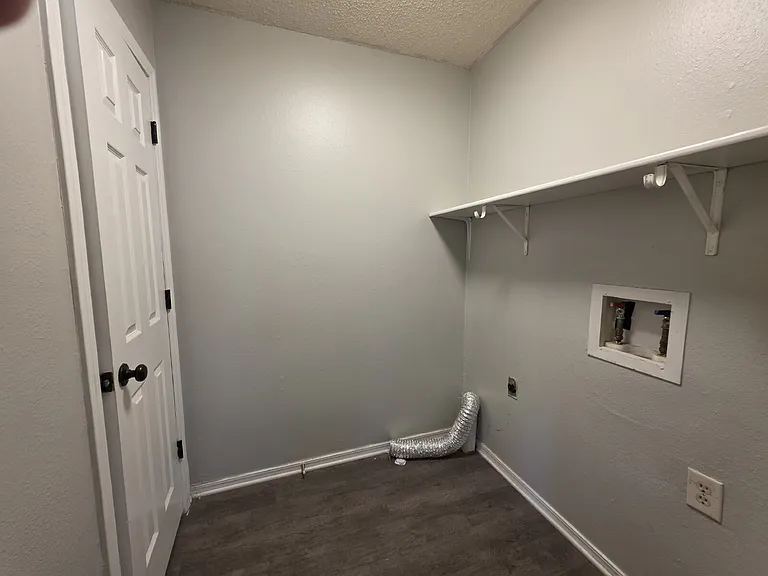 1008 Turtle Creek Dr — Photo 4