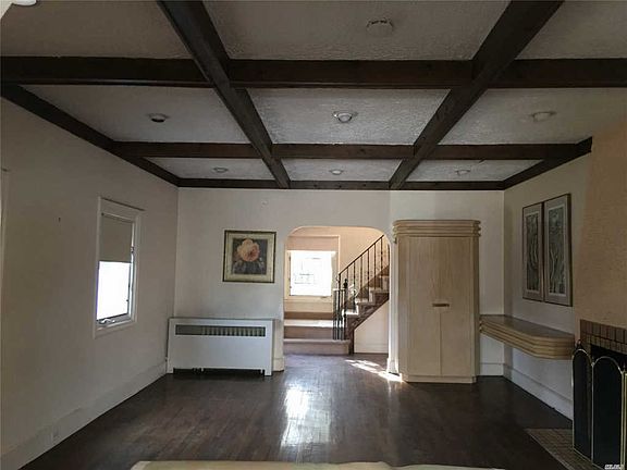 3rd image of 16 Brokaw Ln