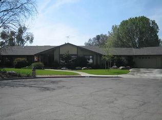 895 Laura Ln, Hanford, CA