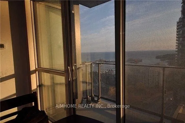 2200 Lake Shore Blvd W #3304 — Photo 2
