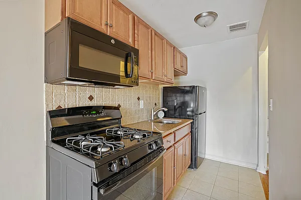 Rented by Home by Choice LLC | media 13