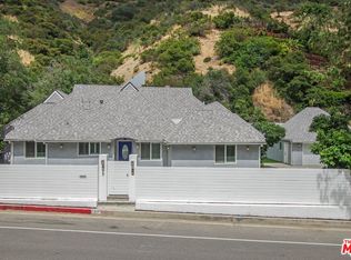 928 N Beverly Glen Blvd, Los Angeles, CA 90077