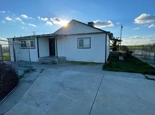 11811 14th Ave, Hanford, CA 93230