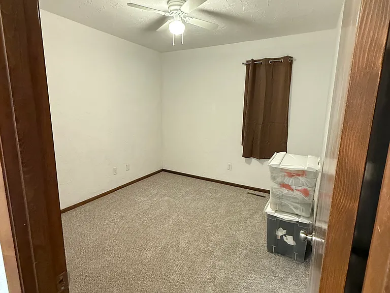 32051 Avon Rd — Photo 15