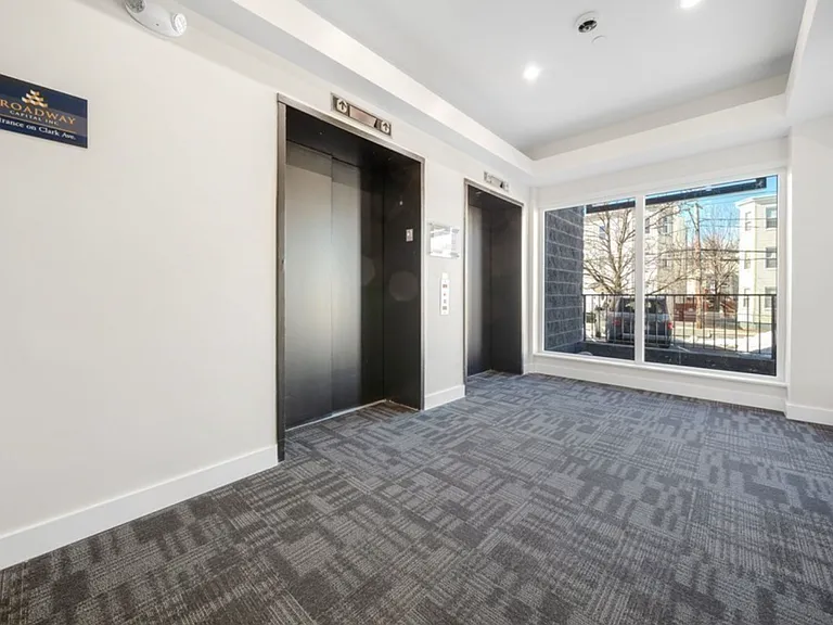 932 Broadway #305 — Photo 11