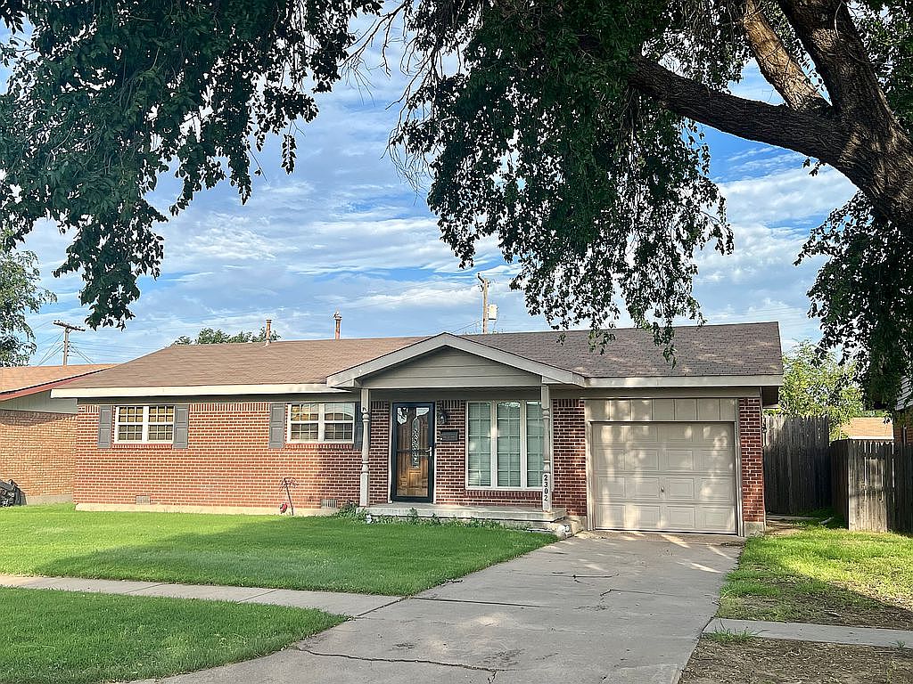 2302 Grinnell Dr, Perryton, TX 79070 Zillow