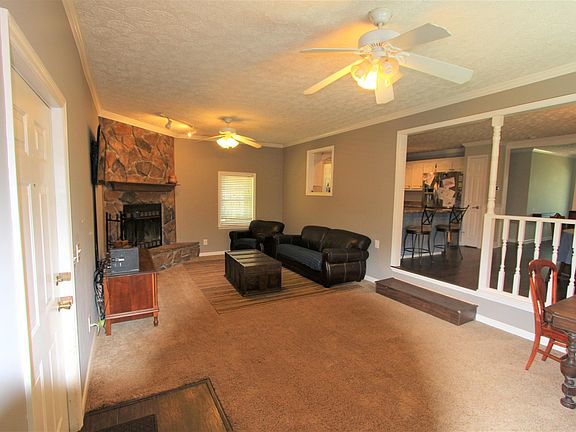 4th image of 9307 Lawhorn Ln