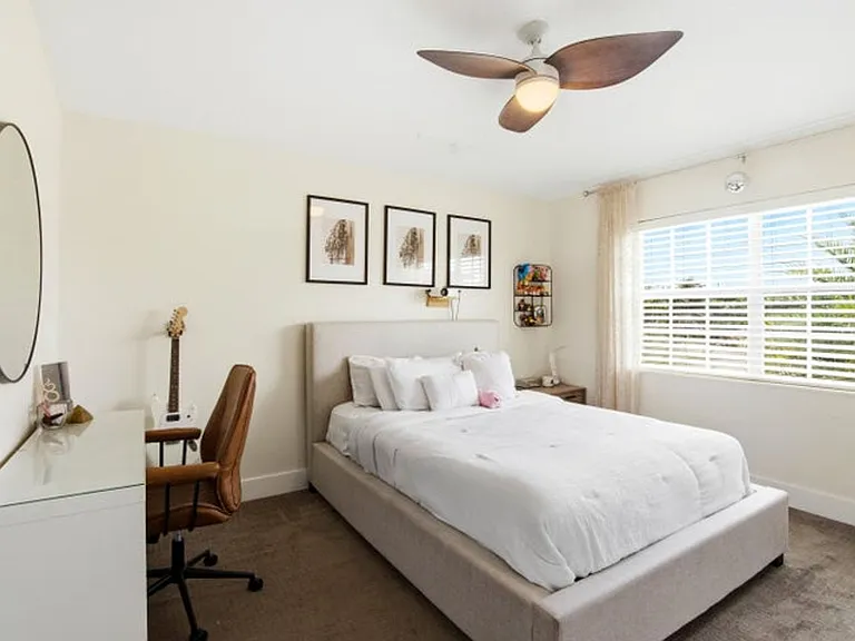 101 Mill Pond Ln — Photo 10