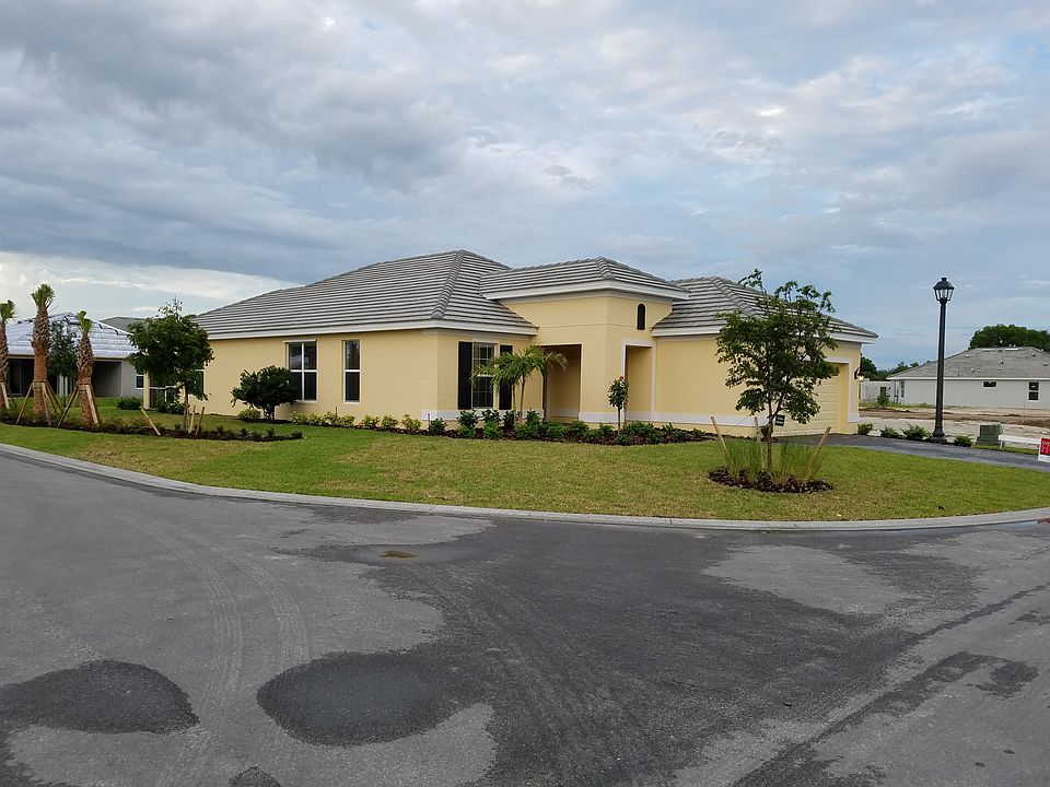 2nd image of 2639 Cayes Cir