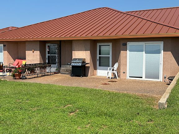 3rd image of 1040 Cinnamon Dr