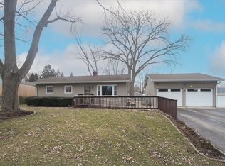 80 Saratoga Ct, South Elgin, IL 60177