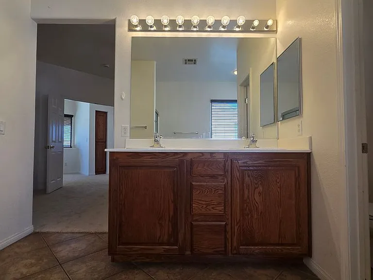 9164 Craven Ave — Photo 25