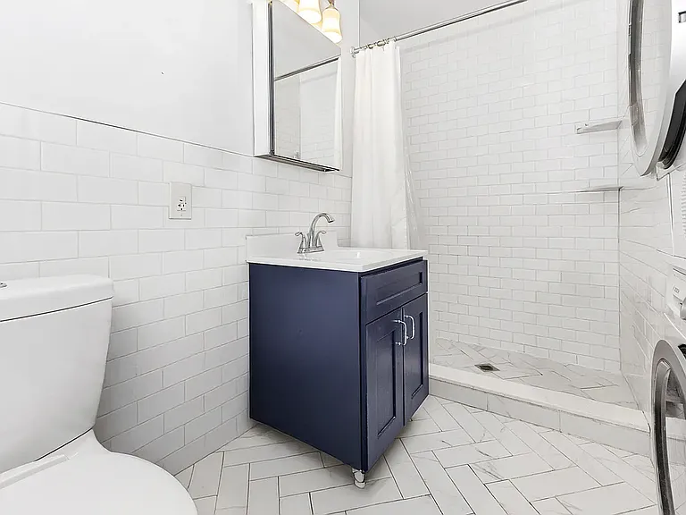 110 S 2nd St #4B — Photo 6