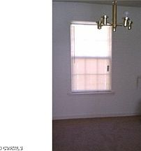 3rd image of 6016 Zurich Dr