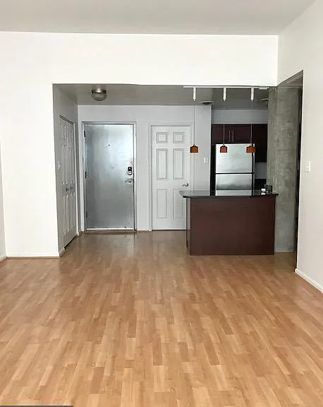 1011 Hunter St #C-3 — Photo 3