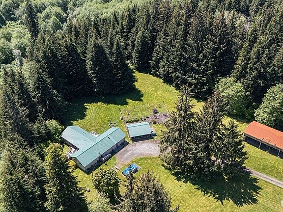 2nd image of 1399 Mora Road