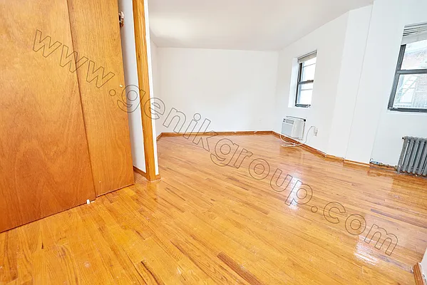 Rented by Genik Group Corp | media 29