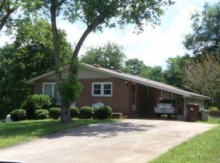 1971 Sleepy Hollow Dr, Hickory, NC 28601