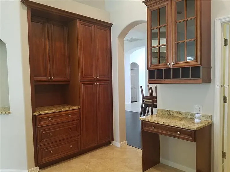 508 Cedar Woods Dr — Photo 13