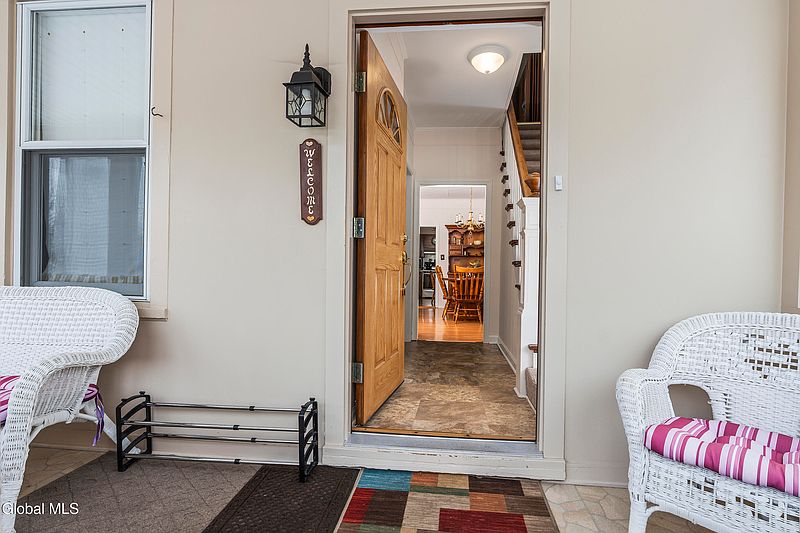 4th image of 22 Heatherington Street
