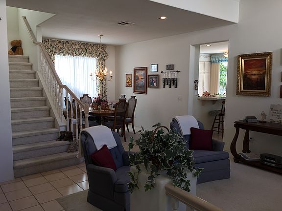 3rd image of 420 Peachtree Ct