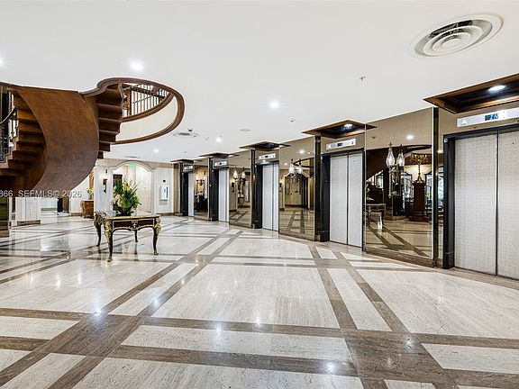 3rd image of 6039 Collins Ave APT 517