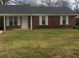 18 Camellia Dr, Monroe, LA 71203