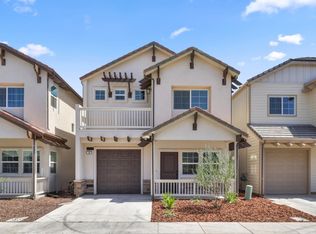 18 Lake House Ct, Sacramento, CA 95828