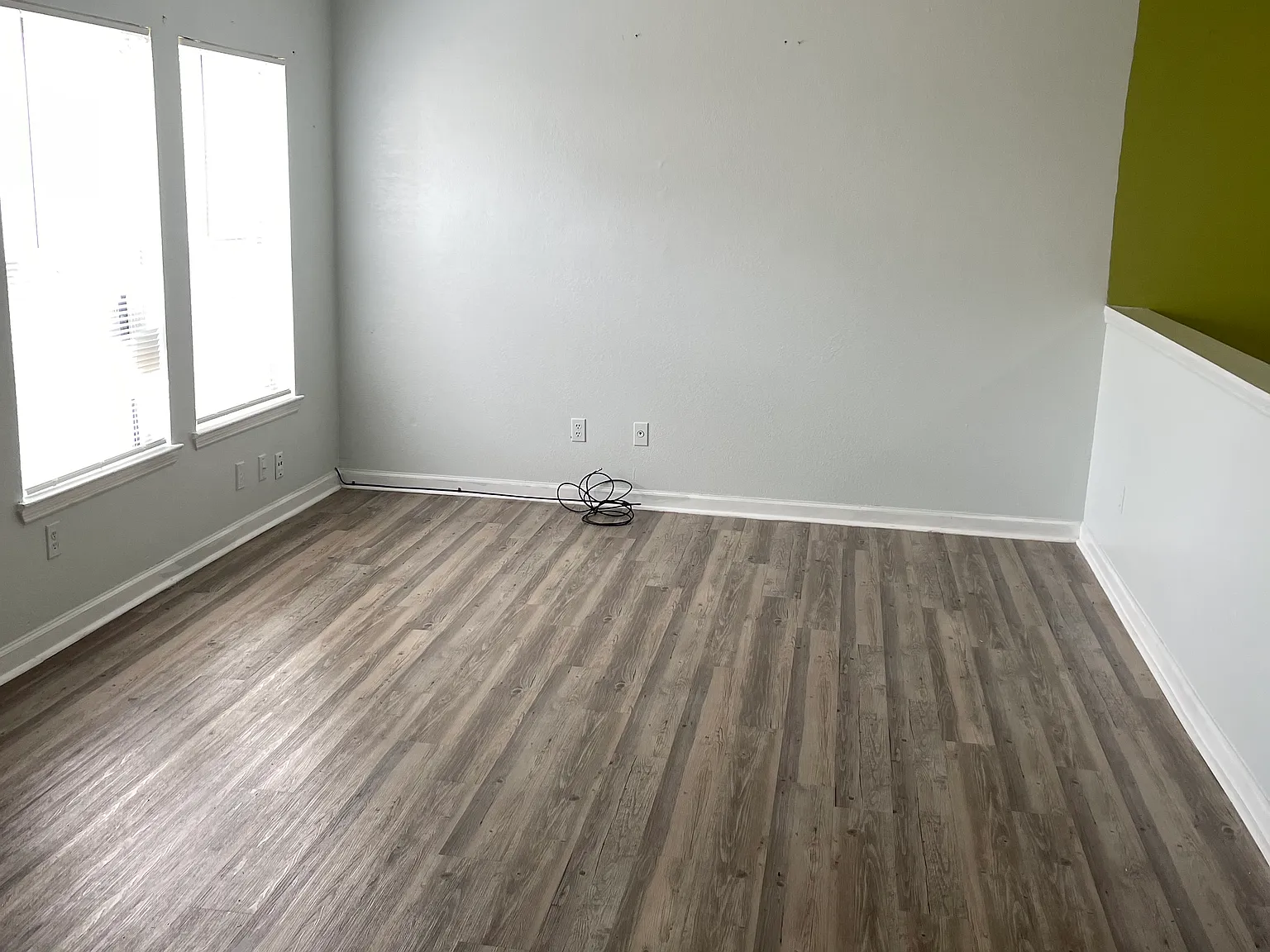 3 bed, 2.5 bath, 1572 sqft, $1,900 — Photo 2