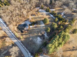 24806 Pinetree Ln, Wright City, MO 63390