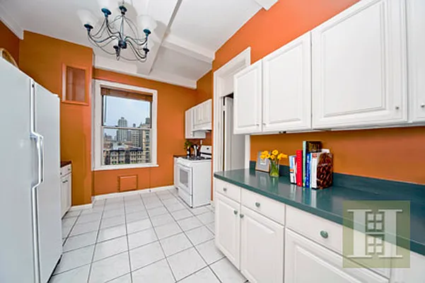 Rented by Halstead Real Estate | media 39