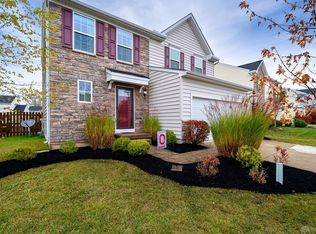1305 Crystal Harbour Dr, Fairborn, OH 45324