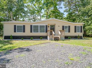 24 Holly Ct, Mays Landing, NJ 08330