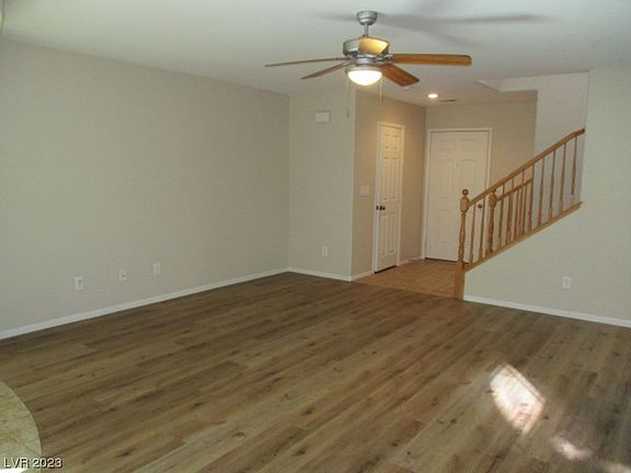 5th image of 690 Iron Bridge St #0