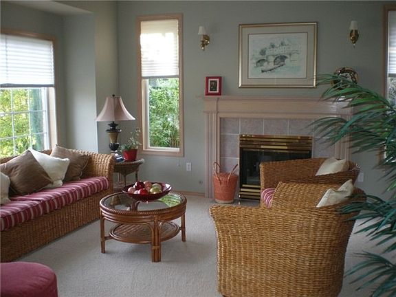 4th image of 1708 Arab Dr SE