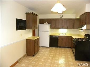 4th image of 1417 Woodgate Dr