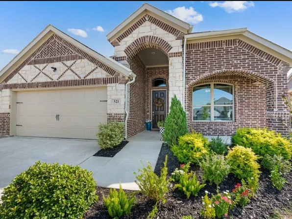 521 Hillcrest Cir, Justin, TX 76247
