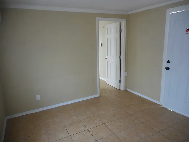 8316 Mercury St #B — Photo 11