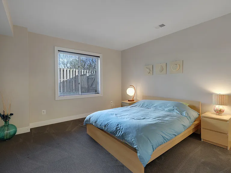 LL Bedroom #5