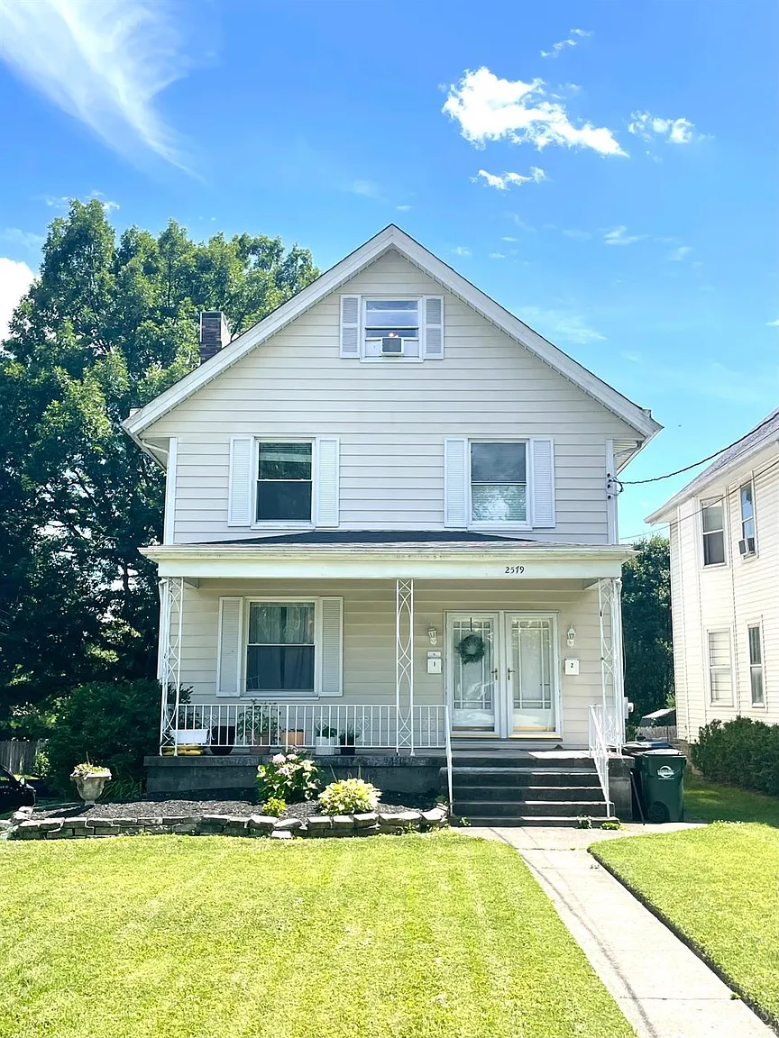2579 Marsh Ave photo 1
