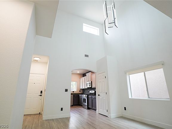 5th image of 5067 Lower Falls Ct