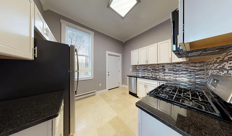 315 S Beech St #5 — Photo 4