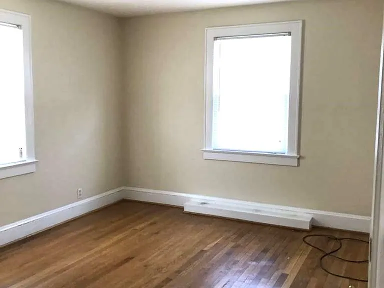 1601 Longwood Dr — Photo 7